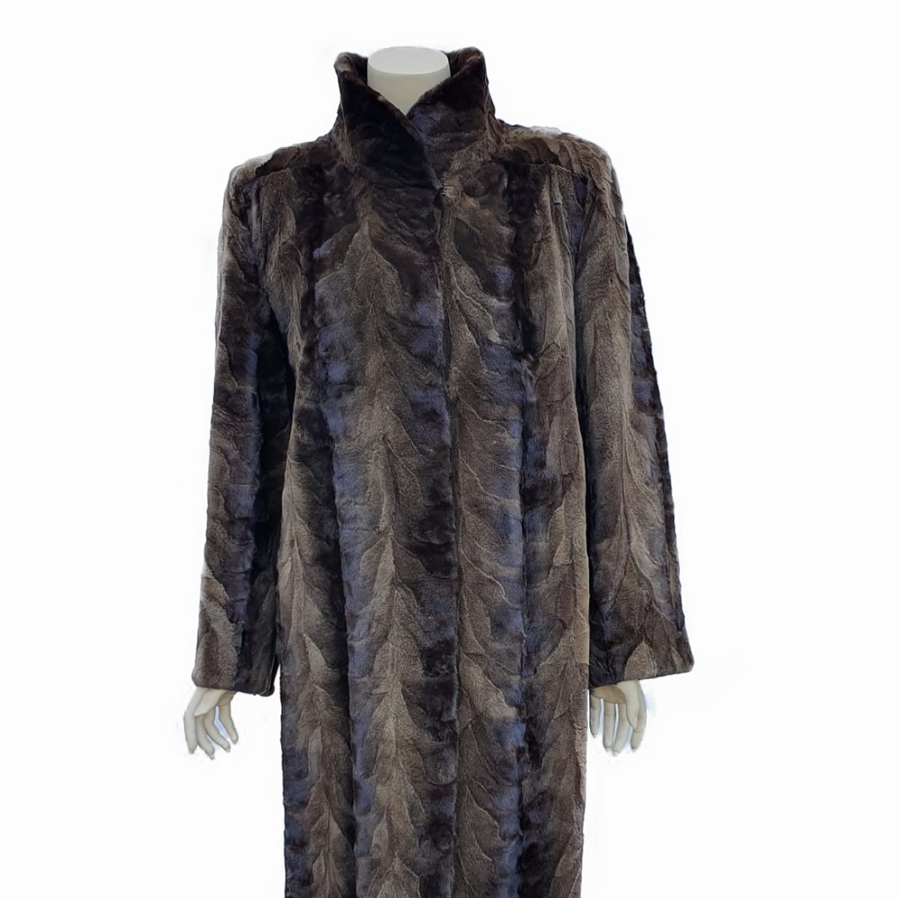 Used Lunaraine Pieced Mink Fur Paw Coat - Large